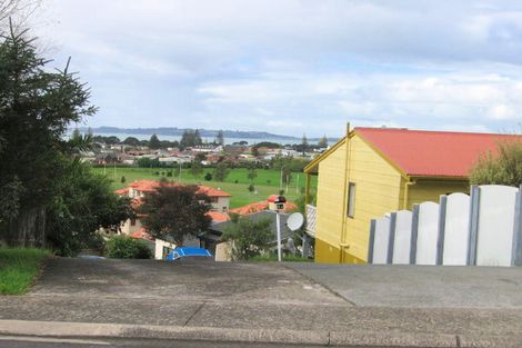 Photo of property in 4a Orewa Heights Crescent, Orewa, 0931