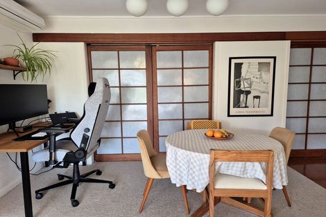 Photo of property in 34 Townsend Road, Miramar, Wellington, 6022