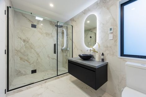 Photo of property in 218 Vaughans Road, Long Bay, Auckland, 0792