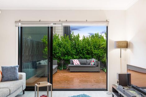 Photo of property in 22 Peihana Road, Hobsonville, Auckland, 0616