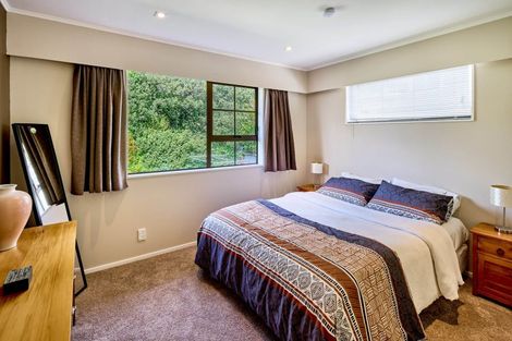 Photo of property in 8 Balliol Drive, Tawa, Wellington, 5028