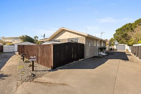 Photo of property in 1/102a Queenspark Drive, Parklands, Christchurch, 8083