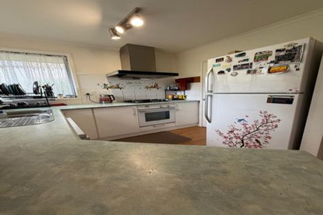 Photo of property in 26 Cabeleigh Drive, Helensville, 0800