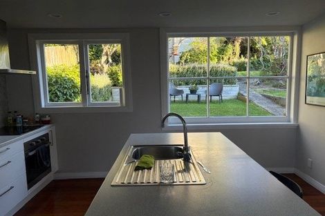 Photo of property in 11 Norfolk Street, Northland, Wellington, 6012