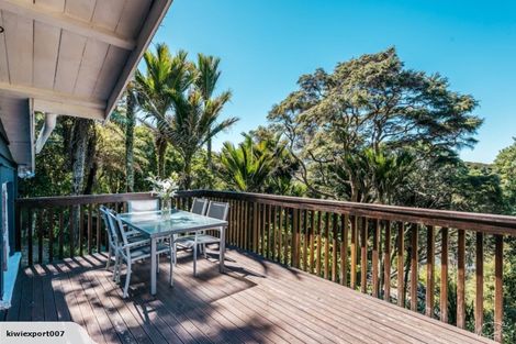 Photo of property in 112 Fairview Avenue, Fairview Heights, Auckland, 0632