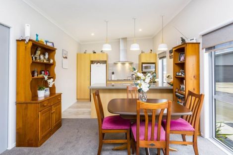 Photo of property in 3 Passchendaele Grove, Trentham, Upper Hutt, 5018