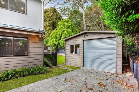 Photo of property in 2/1 Hatherlow Street, Glenfield, Auckland, 0629