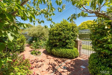 Photo of property in 2b Terminus Street, Silverstream, Upper Hutt, 5019