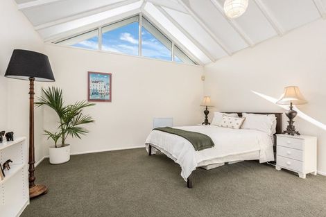 Photo of property in 9 Dover Street, Island Bay, Wellington, 6023