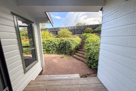 Photo of property in 8 Ngahere Views, Orewa, 0931