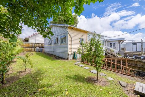 Photo of property in 7 Blacklock Avenue, Henderson, Auckland, 0612