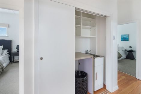 Photo of property in 41 Overtoun Terrace, Hataitai, Wellington, 6021