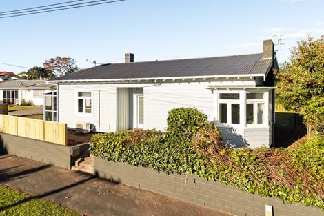 Photo of property in 105 Forest Lake Road, Forest Lake, Hamilton, 3200
