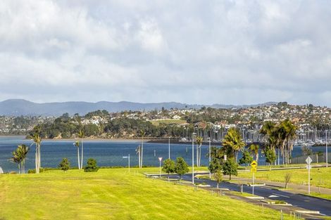 Photo of property in 2 Silver Fern Avenue, Hobsonville, 0616