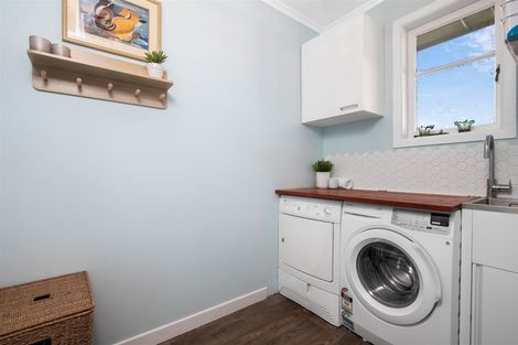 Photo of property in 32 Routley Drive, Glen Eden, Auckland, 0602