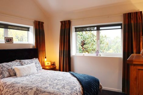 Photo of property in 18 Kauri Road, Waikanae, 5036