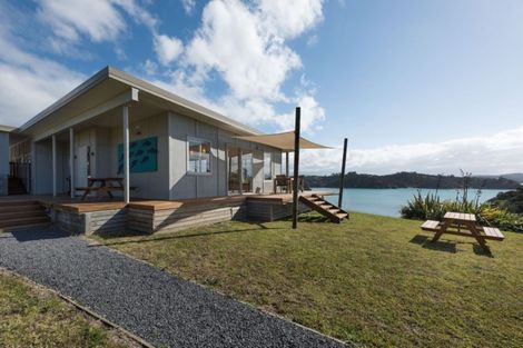 Photo of property in 37 Te Akau Drive, Russell, 0272