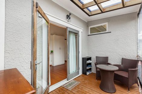 Photo of property in 27 Withers Road, Glen Eden, Auckland, 0602