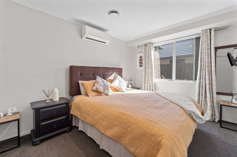 Photo of property in 32 Rainey Crescent, Papamoa Beach, Papamoa, 3118