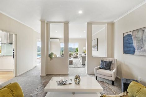 Photo of property in 15 Rangi Avenue, Schnapper Rock, Auckland, 0632