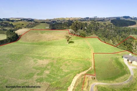 Photo of property in 41 Mcnaughten Road, Karioitahi, Waiuku, 2683