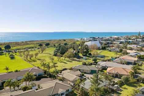 Photo of property in 18a Haven Grove, Papamoa Beach, Papamoa, 3118