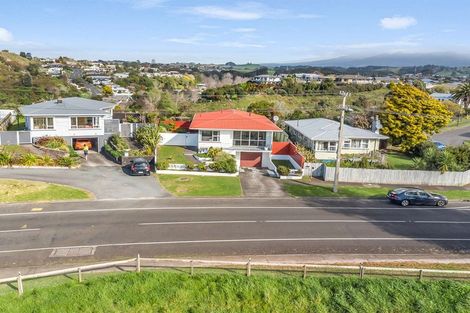 Photo of property in 193 Omata Road, Blagdon, New Plymouth, 4310