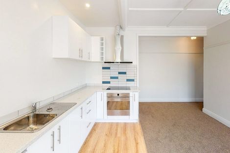 Photo of property in 18 Waipapa Terrace, Hataitai, Wellington, 6021
