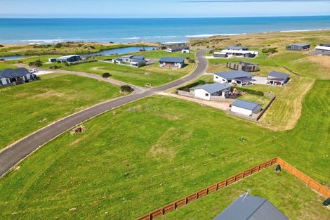 Photo of property in 8 Rosemount Road, Waverley, 4591