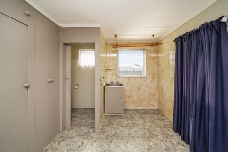 Photo of property in 126 Miranda Street, Stratford, 4332