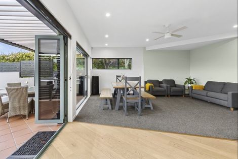 Photo of property in 15 Van Beek Place, Ruby Bay, Mapua, 7005