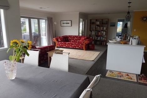 Photo of property in 56 Resolution Drive, Whitby, Porirua, 5024