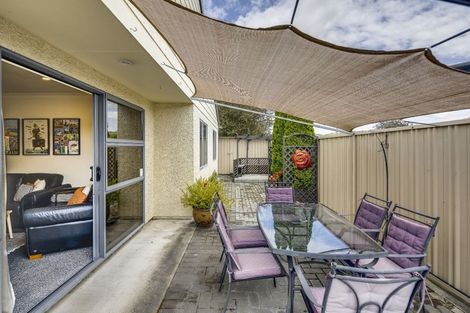 Photo of property in 2/193 Gloucester Street, Taradale, Napier, 4112