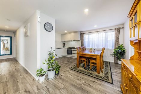 Photo of property in 51 Sapwood Crescent, Takanini, 2110