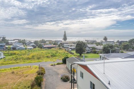 Photo of property in 12 Beach Road, Porangahau, 4293