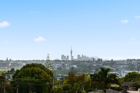 Photo of property in 8/144 Titirangi Road, New Lynn, Auckland, 0600