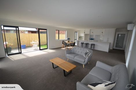 Photo of property in 7 Pembrook Close, Rangiora, 7400