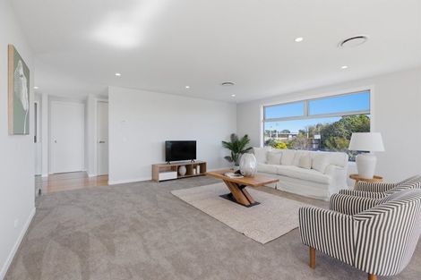 Photo of property in 12c Ruskin Place, Westown, New Plymouth, 4310