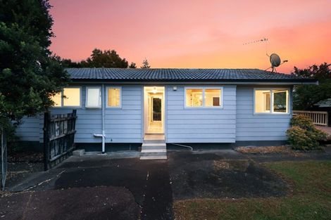 Photo of property in 17 Clyma Place, Massey, Auckland, 0614