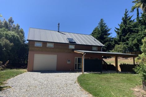 Photo of property in 8 Drake Place, Lake Hawea, Wanaka, 9382