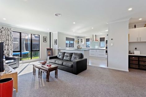 Photo of property in 10 Wakeman Way, Kaiapoi, 7630