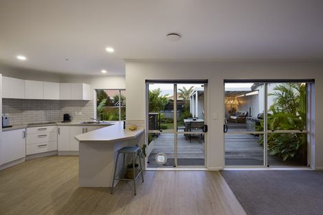 Photo of property in 22 Lotus Avenue, Mount Maunganui, 3116