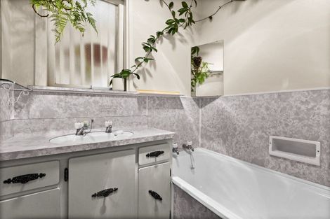 Photo of property in 29 Mcgregor Avenue, Pirimai, Napier, 4112