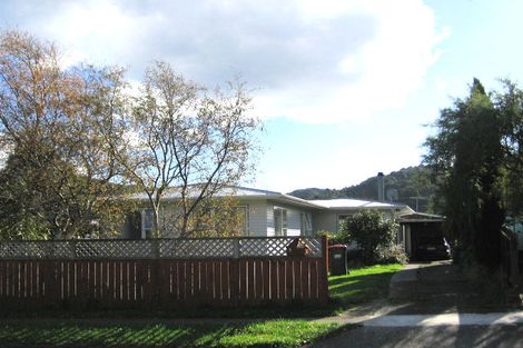 Photo of property in 3 Mitimiti Grove, Wainuiomata, Lower Hutt, 5014