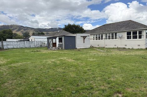 Photo of property in 9 Devon Street, Tapanui, 9522
