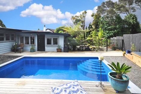 Photo of property in 14 Konini Road, Titirangi, Auckland, 0604