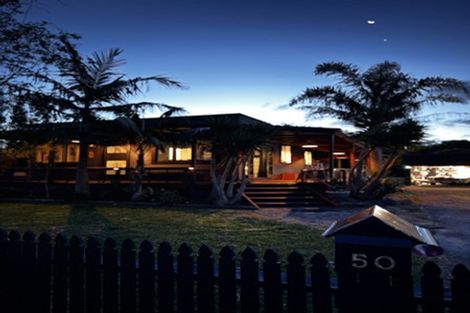 Photo of property in 50 Great North Road, Riverhead, 0820