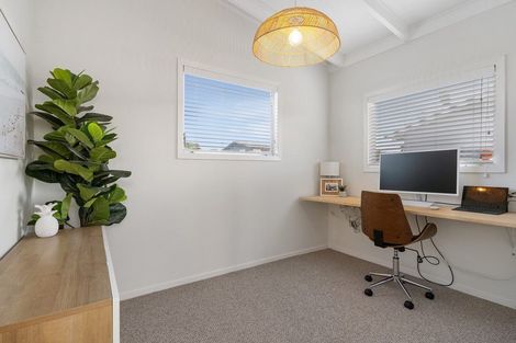 Photo of property in 1209 Papamoa Beach Road, Papamoa Beach, Papamoa, 3118
