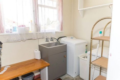 Photo of property in 31 James Street, Dannevirke, 4930