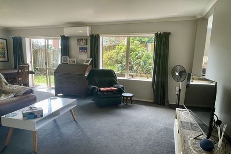 Photo of property in 2/28 Third Avenue, Tauranga, 3110